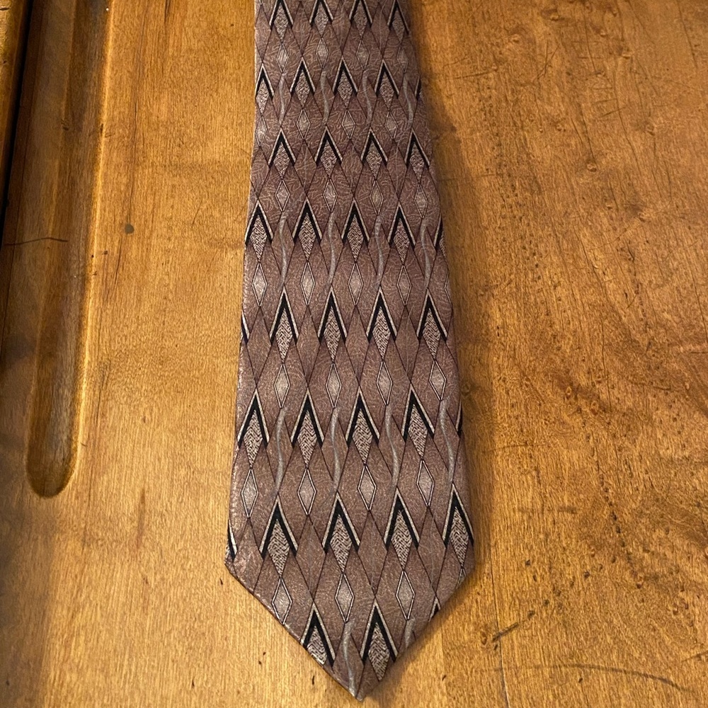 Croft & Barrow Mens 100% Silk Geometric Tie Brown Black Necktie